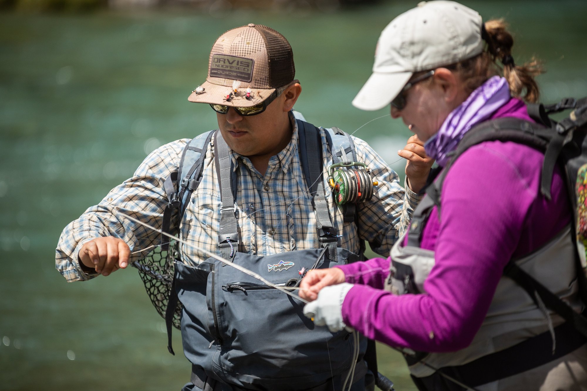 Magic Waters guide coaching a guest on the water in Chilean Patagonia